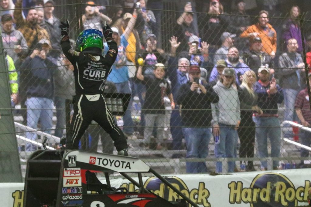Chili Bowl 2020: Kyle Larson finalmente trionfa davanti a Bell! 4 Chili Bowl 2020: Kyle Larson finalmente trionfa davanti a Bell! 4