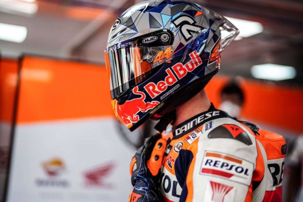MotoGP | GP Aragona 2022, Pol Espargaró (Honda Repsol): "Il primo giro è stato davvero complicato, c'erano pezzi di carbonio ovunque"
