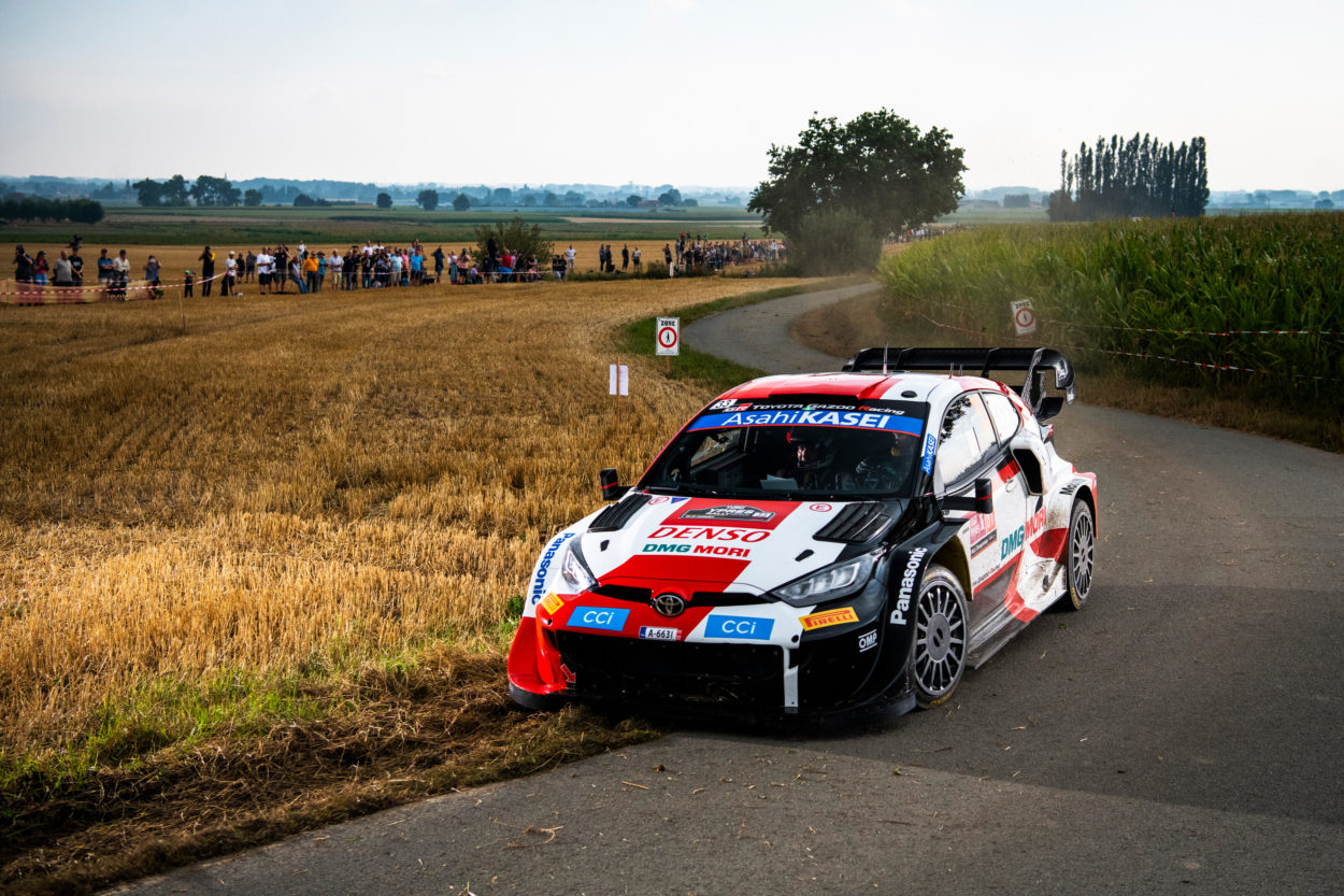 WRC | Rally di Ypres 2022: primo errore per Rovanperä, Evans comanda sulle Hyundai