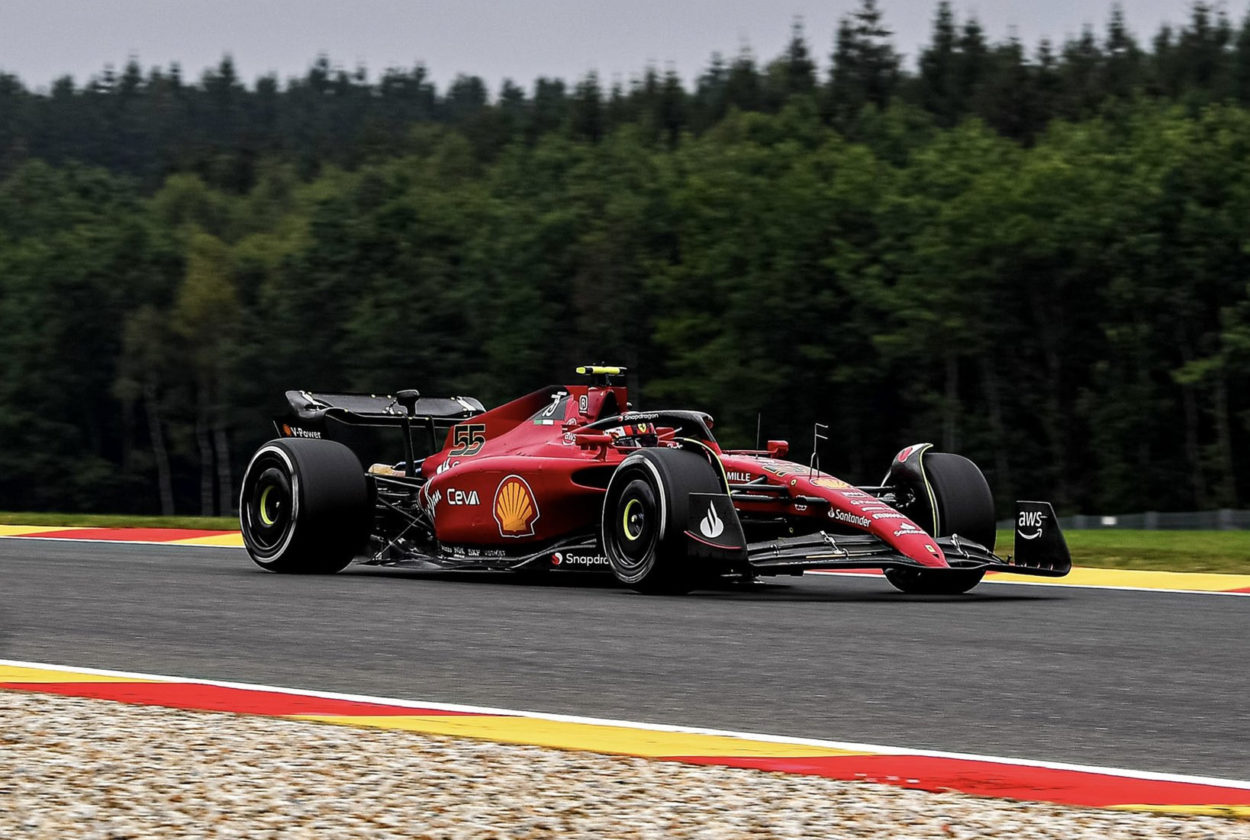 F1 | GP Belgio 2022, FP1: Ferrari davanti con Sainz e Leclerc. La pioggia disturba la sessione