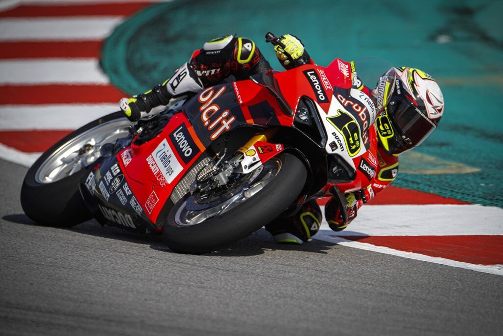 SBK / Supersport | GP Catalogna 2022, sintesi del venerdì SBK / Supersport | GP Catalogna 2022, sintesi del venerdì