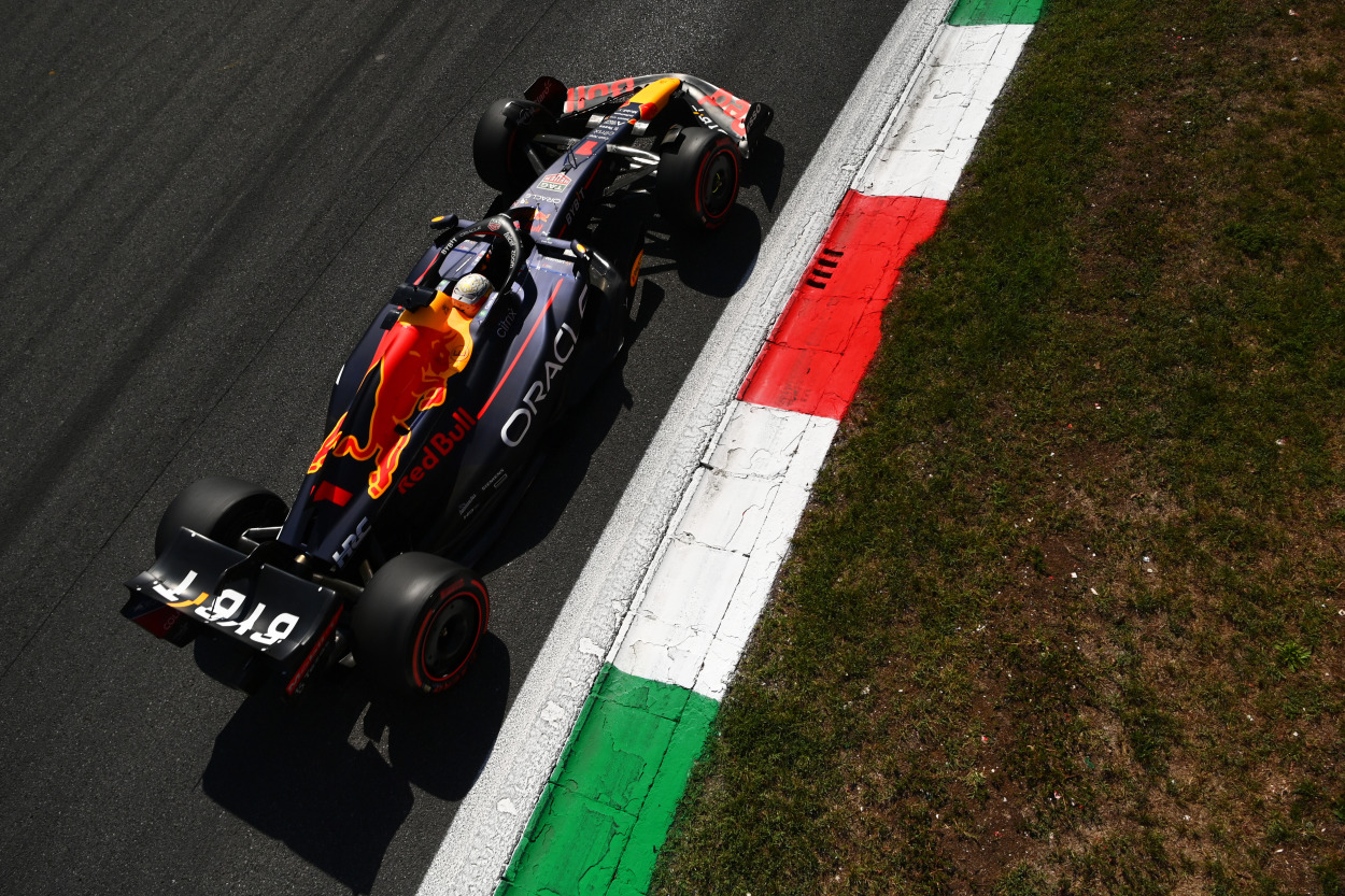 F1 | GP Italia 2022, FP3: Verstappen svetta su Leclerc e Pérez. Altra pioggia di penalità per domani